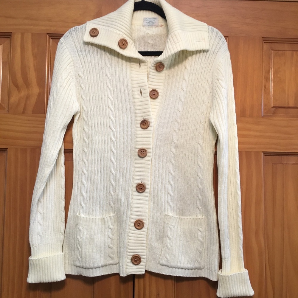 AstorOne Vintage Cardigan Sweater w/ Wood Buttons